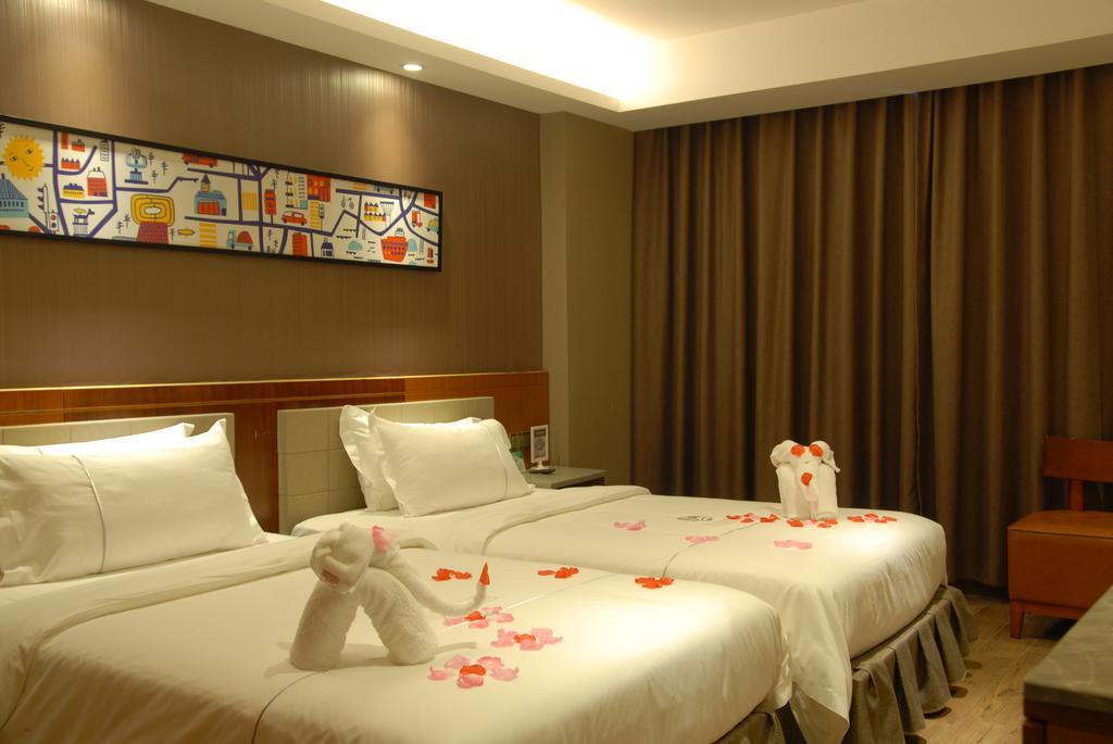 Insail Hotel Zhuhai Buitenkant foto