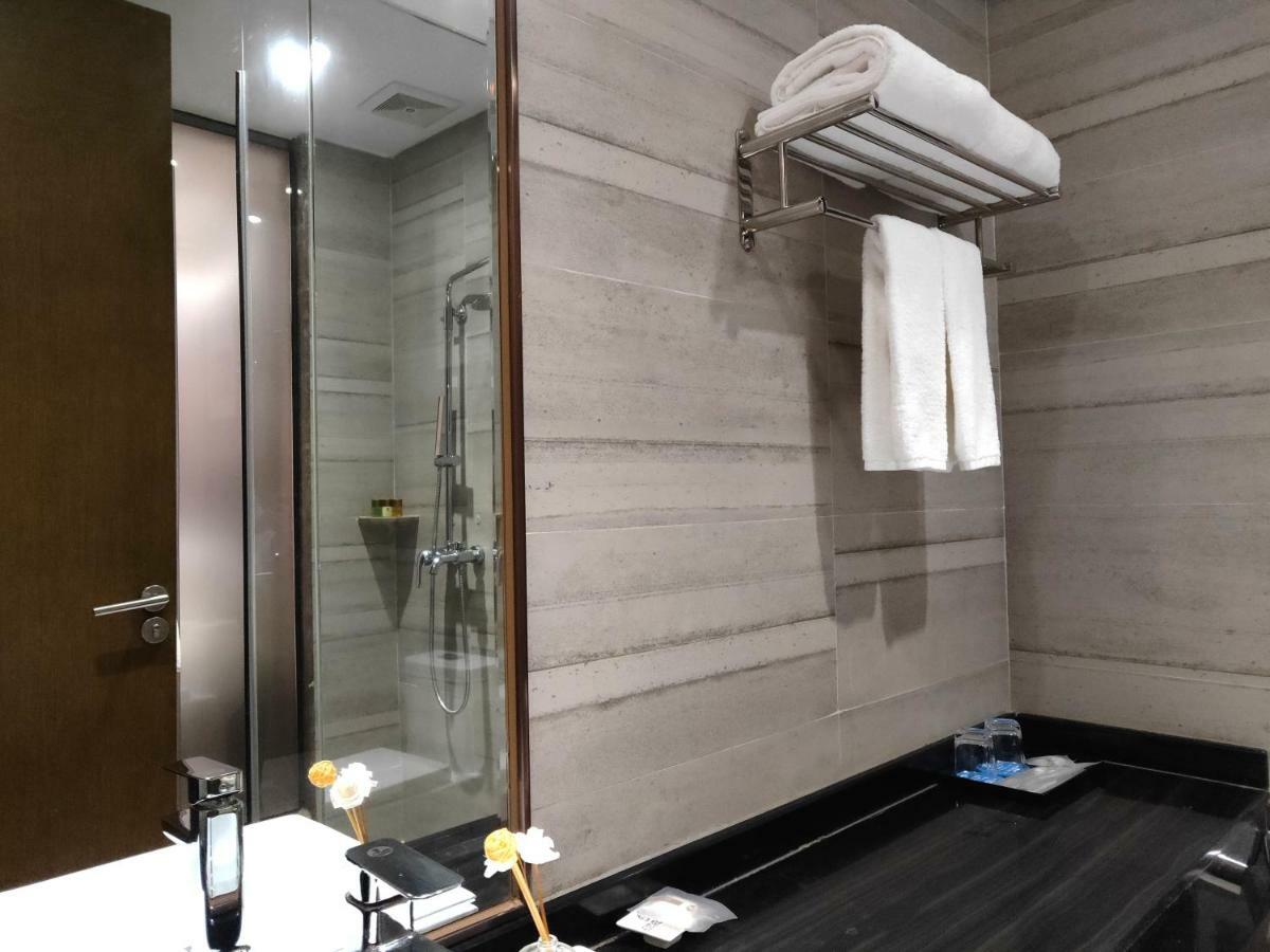 Insail Hotel Zhuhai Buitenkant foto