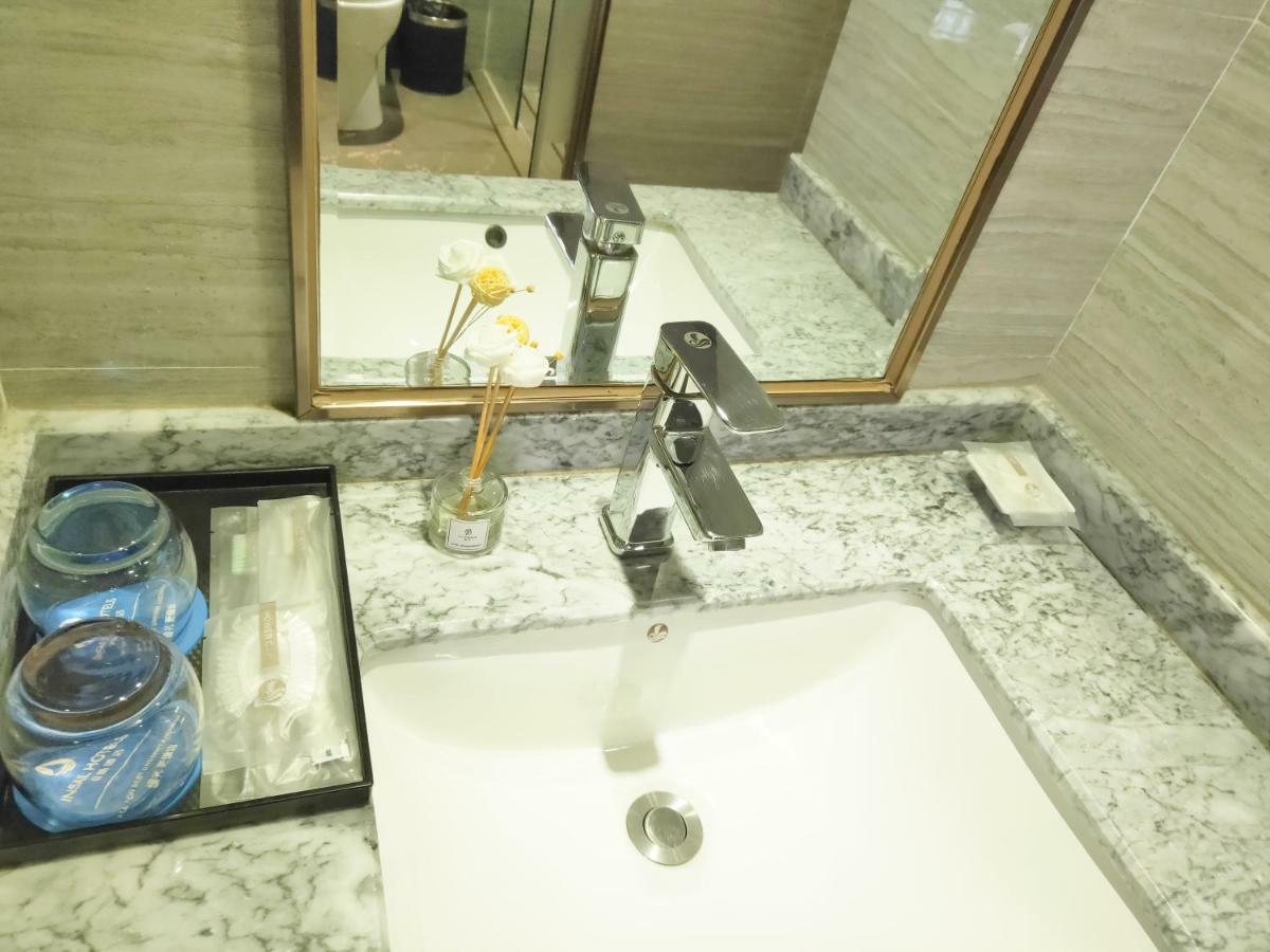 Insail Hotel Zhuhai Buitenkant foto